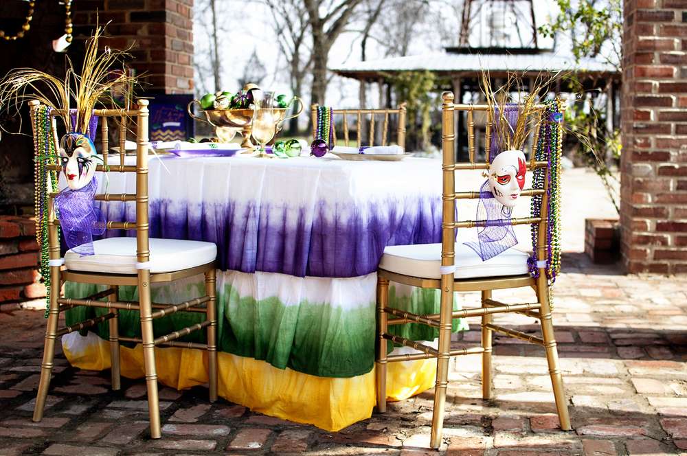 mardi gras table